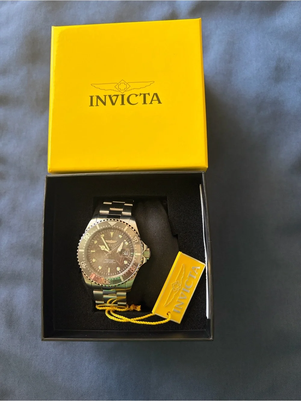 Invicta Men’s ProDiver MDL 22050 43mm